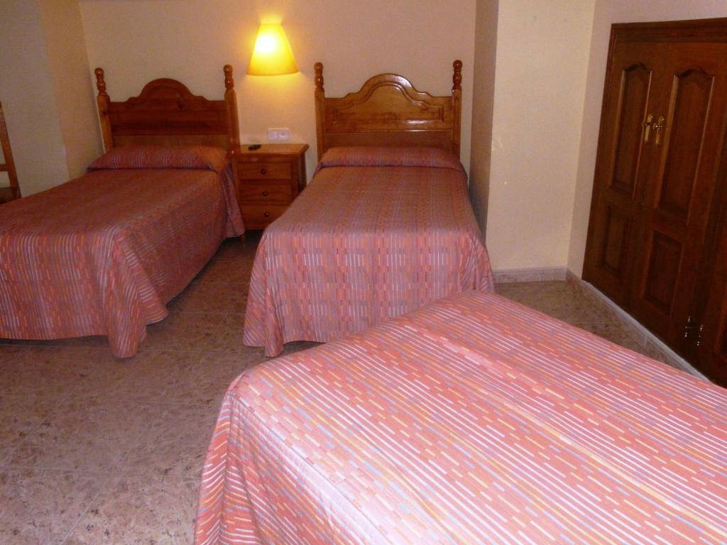 Hostal Rural Casa Castro Alberuela de la Liena Room photo